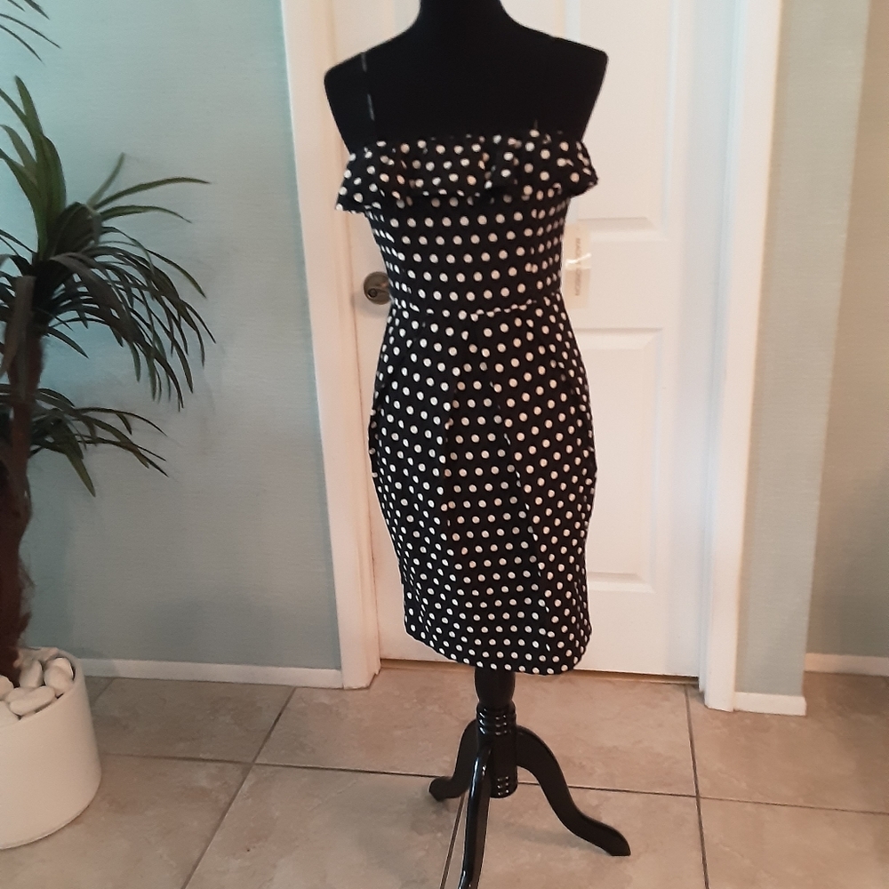 Maggie London strapless polka dot dress size 6